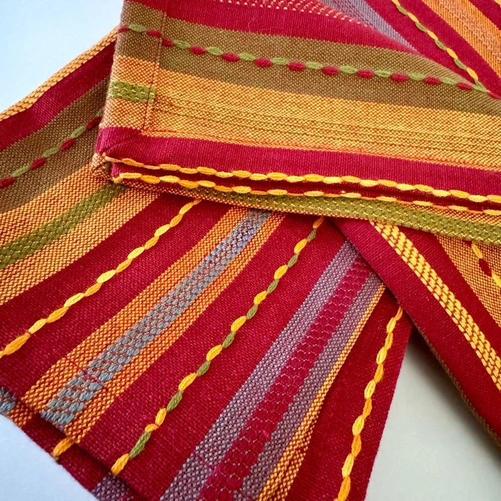 Embroidered Cloth Dinner Napkins set of 4 Colorful Festive Bobby Flay NWOT